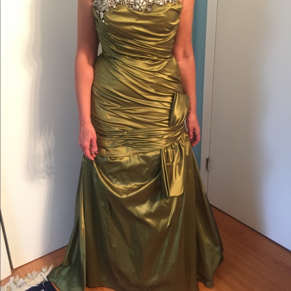 Beautiful Olive Green Mother of the Bride Dress